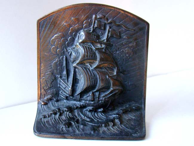 A pair of Antique ship bookends by Bronze Met circa 1922 — image 2